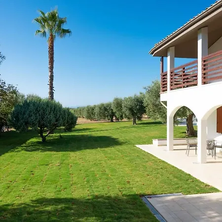 Ollu E Stentu Bed & Breakfast Dolianova