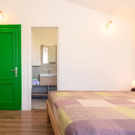 فندق مبيت وإفطار Ollu E Stentu 4*