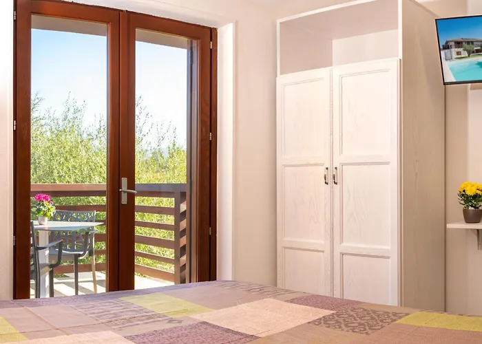 Ollu E Stentu Panzió 4*